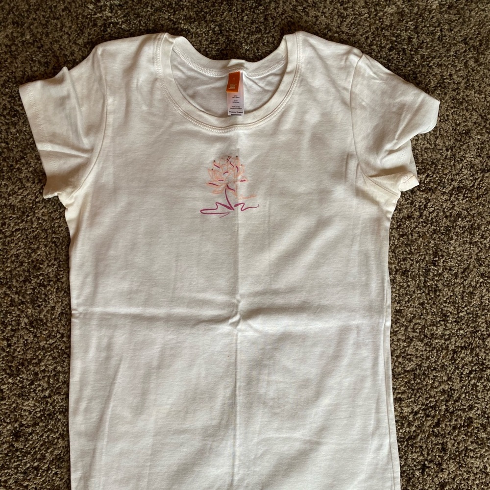 Lucy tee shirt